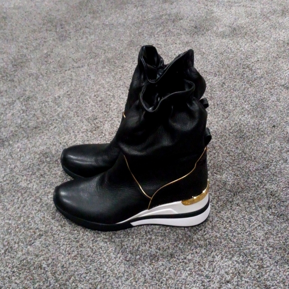 Michael By Michael Kors Boot Sneaker - Picture 8 of 8